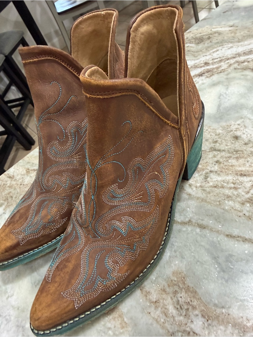 Circle G Brown Leather Western Ankle Boots with Turquoise Stitching
